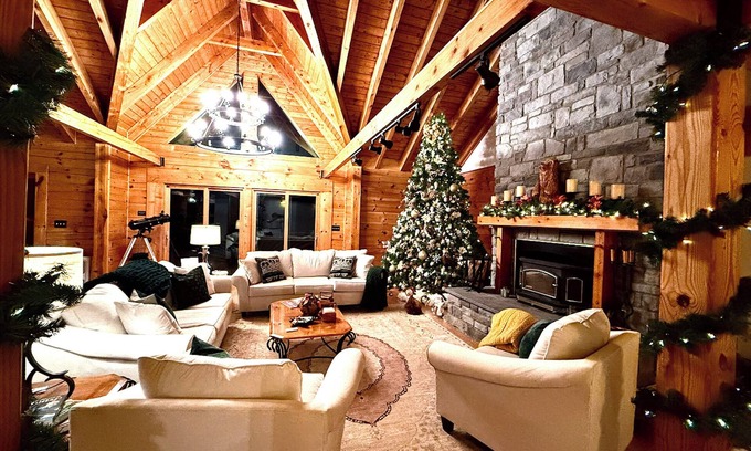 Sinks Grove Cabin | Mountaintop lodge, breathtaking views, private hiking trails & arcade game room.