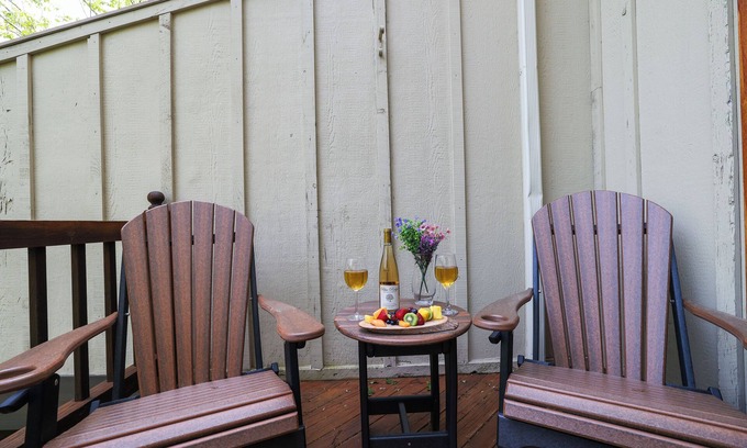 Tannersville House | Mountainview Vista: 1 Mile to Water Park & Ski