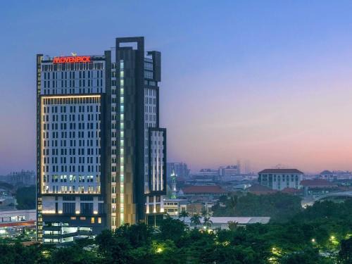 Surabaya Hotel | Movenpick Surabaya City