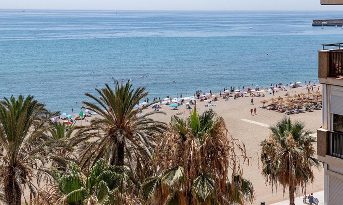 La Malagueta Apartment | MP11 Beachfront Apt/Prime Location/Beyond Peaceful 247