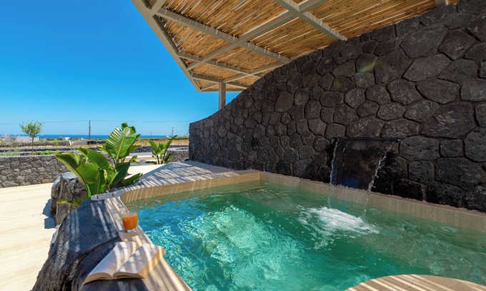 Kamari Villa | Mperes Villas | No 2