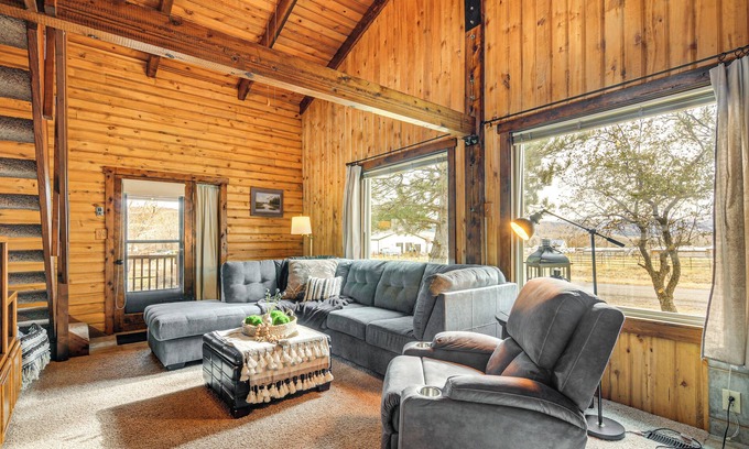 Koosharem Cabin | Mtn-View Cabin w/Horse Pasture in Koosharem