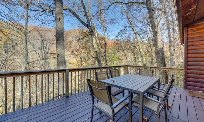 Waynesville House | Mtn-View Waynesville Home Near Trout Stocked Creek
