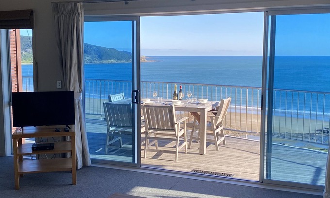 Ahipara House | Mukies Apartments 2.