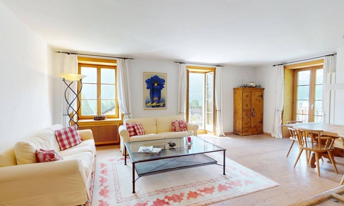 Silvaplana Apartment | Multi-family house in a sunny and quiet location in Silvaplana, just a few minut