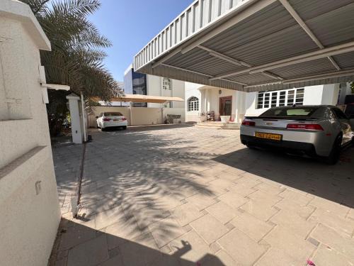 Al Ghubrah Ash Shamaliyyah House | Muscat Guesthouse 3 All Private Ensuite Rooms
