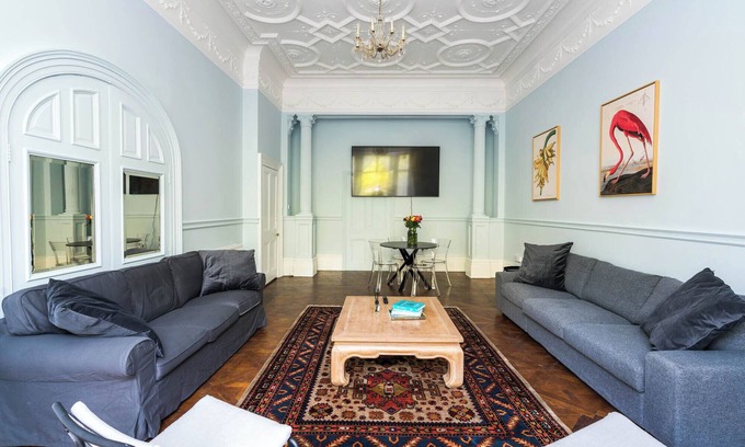 Kensington Apartment | Museum & Luxury: 2-Bed Spacious Suites