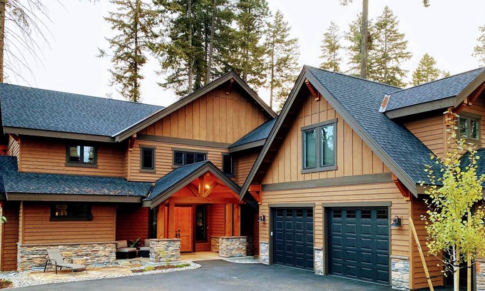 Cle Elum House | MUST SEE Suncadia Luxury -hot tub -fire pit -on golf course -central location