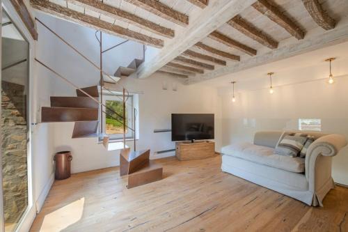 Panzano in Chianti Villa | My Exclusive Italy - Chianti's Villa with vineyard, infinity pool & view