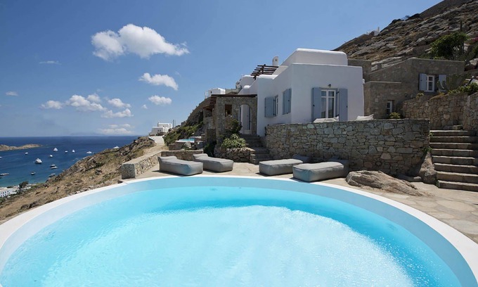 Psarou Villa | My Rental Homes - Villa Amon with panoramic view and private swimming pool