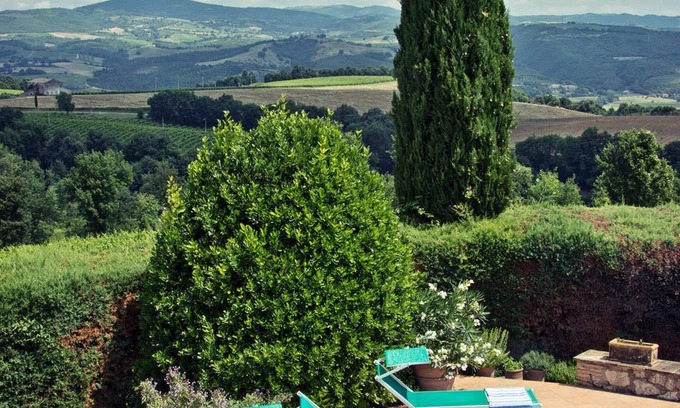 Corbara Villa | My Rental Homes - Villa Selvamica in Umbria with private pool wifi air conditioning 6 bedrooms sleep