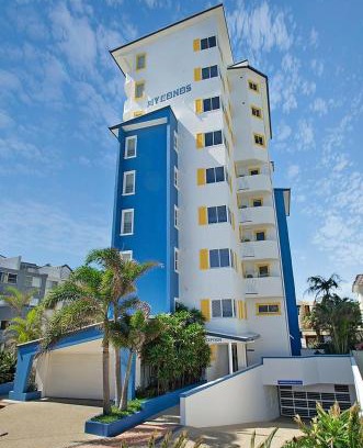 Maroochydore Apartment | Myconos Resort