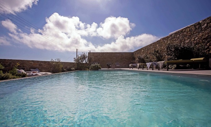 Paraga Villa | Mykonian Luxury 4 Bd Villa Filyra w Private pool