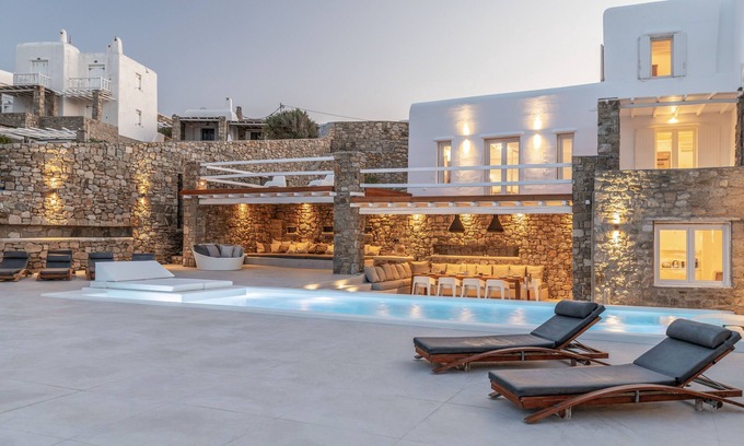 Kanalia Villa | Mykonos Actor’s Villa. 3 bedrooms, private pool