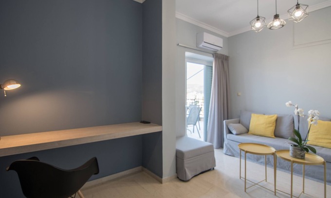 Old Town Apartment | N&A Chania Apartment