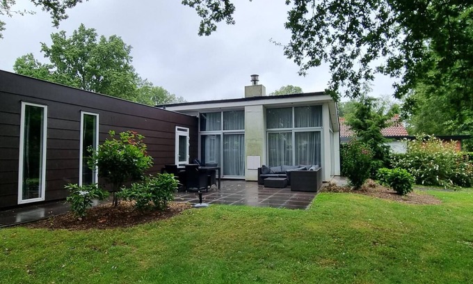 Susteren House | n/a