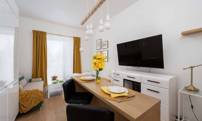 Krzyki Apartment | Na Grobli 36 | Air Conditioned Studio | Balcony