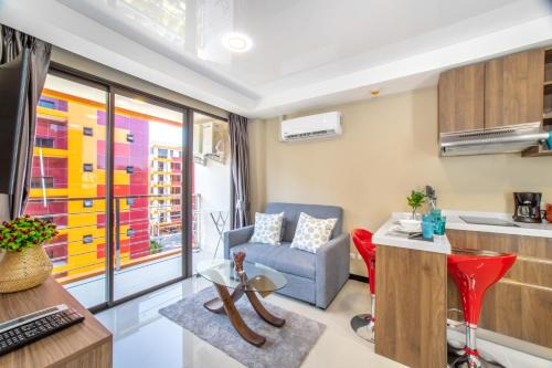 Nai Harn Apartment | Naiharn Beach 1BR квартира S608 by IBG Property