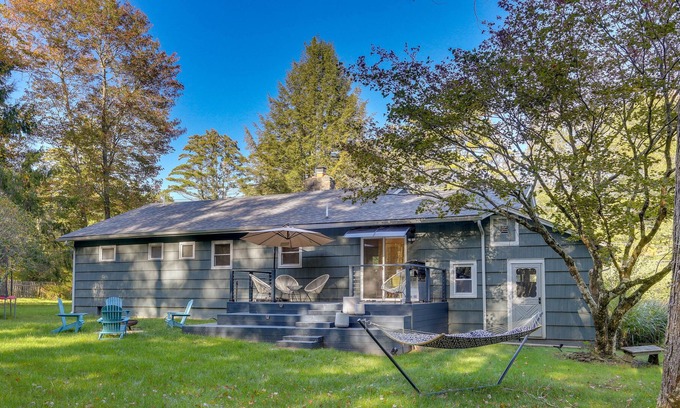 Narrowsburg House | Narrowsburg Home w/ Backyard Near Delaware River!