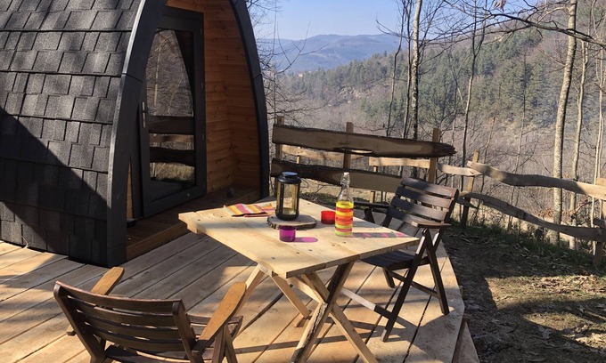 Nozieres Cabin | Nature hut under the chestnut trees