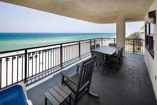 Fort Walton Beach House | Nautilus 1701 Gulf Front 2 Bedroom Large Penthouse Huge Wrap Around Balcony