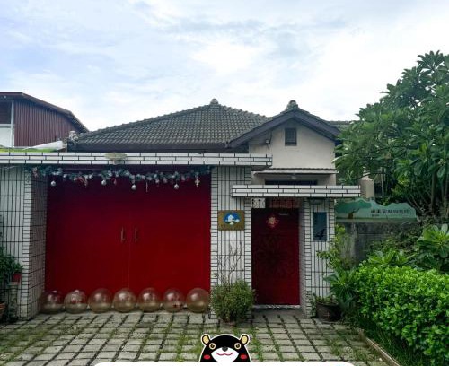 Zuoying District House | Naval bureaucracy