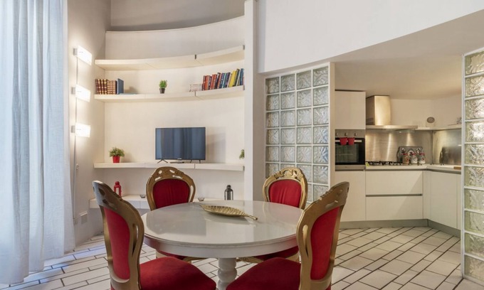 Rione VI Parione Apartment | Navona Pretty Home