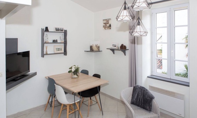 La Flotte Apartment | N°7 - The Royal Tern