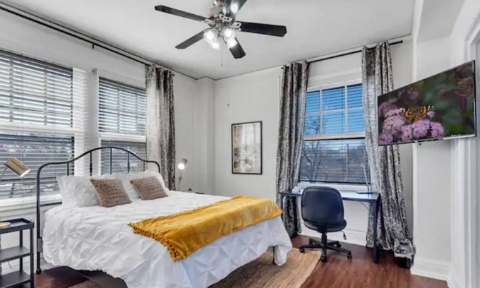 Central West End Apartment | Near Barnes-Jewish, BJC | Wash U | Extended Stays | Free Parking