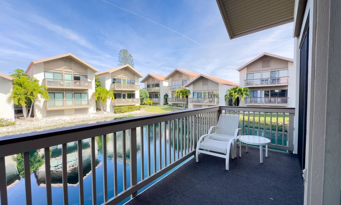 Siesta Key Condo | Near Beach! Shared Pool and Tennis Court- Our House at the Beach C-121