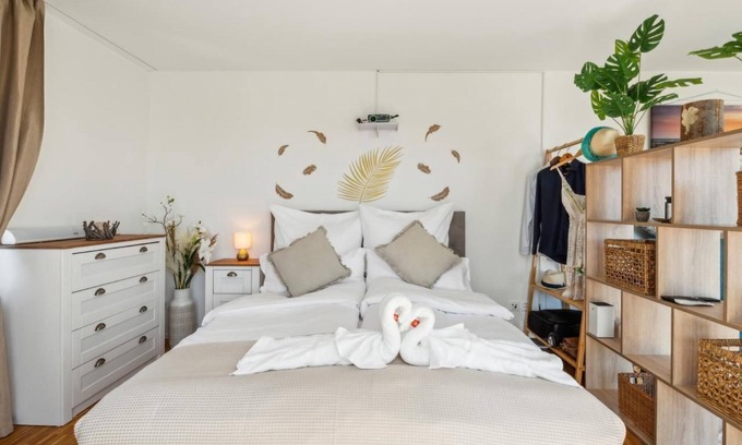 Brugg Apartment | near old town I terrace lounge and car park