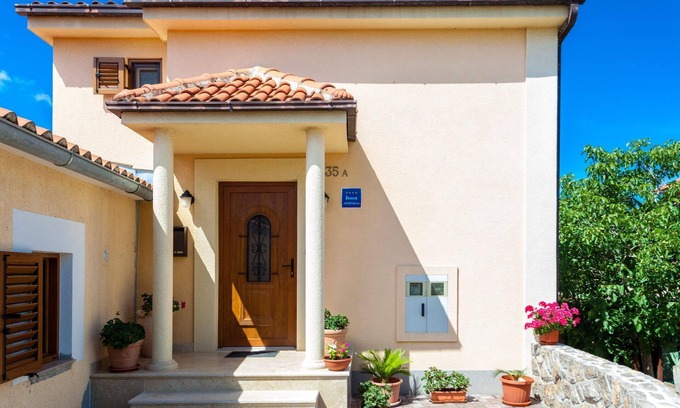 Porat Apartment | Near the sea, nice and modern apartment