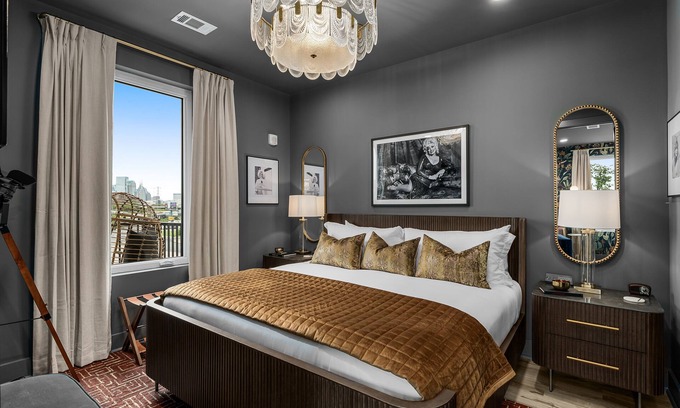 Nashville Apartment | Neo- Luxe Nashville Speakeasy that sleeps 6!