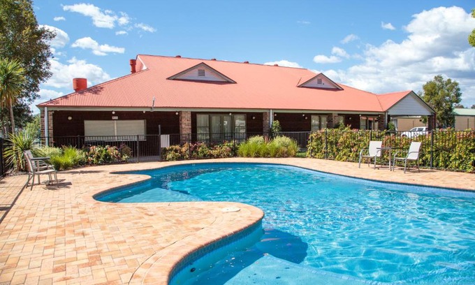 Jamisontown Resort | Nepean Shores by Gateway Lifestyle Holiday Parks