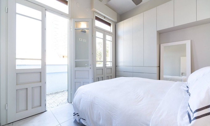Neve Tzedek Apartment | Neve Tzedek - Boutique 2 Bed & Balcony Apartment