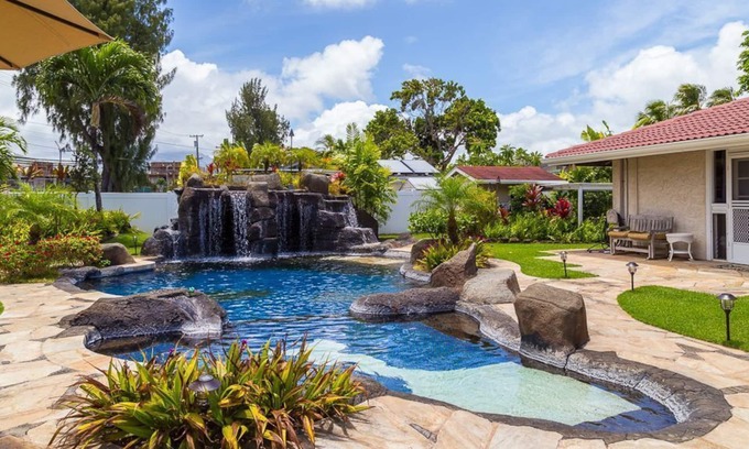 Kailua Cottage | New 2Bd/2Ba, Steps To Beach, Luxury Kitchen,bathroom, Living Room And Pool!