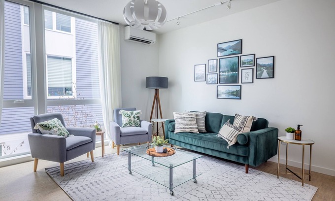 South Park House | *NEW* 2BR Modern & Spacious Townhouse Mins to DT Seattle & Airport