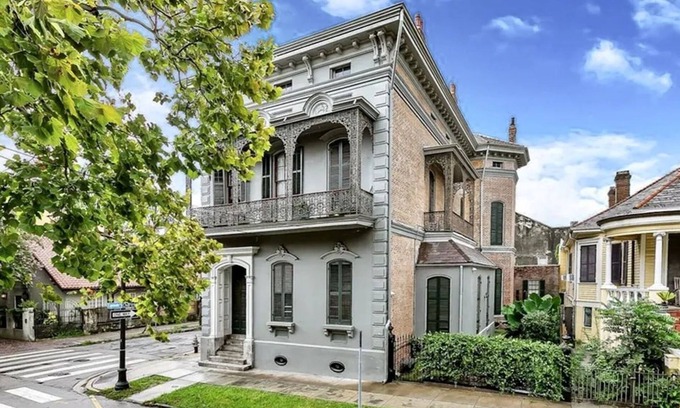 Faubourg Marigny Bed & Breakfast | NEW 3-bdrm top floor of mansion w/balconies at French Quarter and Frenchmen St.