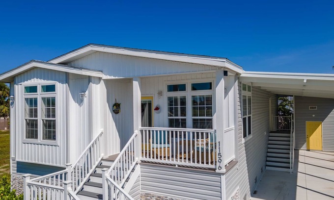 Truckland House | NEW 3 Bed Osprey Bay Home in 55 or older Near Beaches