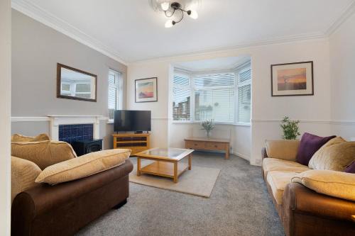 Darlington House | NEW! 3BR in Haughton Road