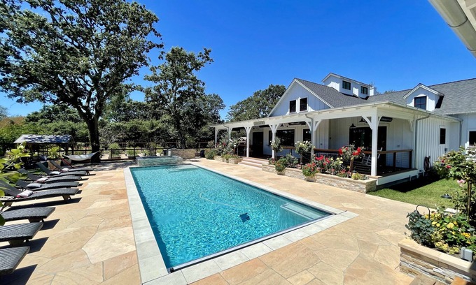 Sonoma House | NEW-5 Min to Wineries, 15 min to Napa,Couples/Family Retreat,Chef Kitchen,Luxury