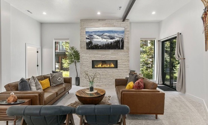 Salt Lake Mountain Resorts House | NEW! 9005B - Luxury Two Bedroom + Den