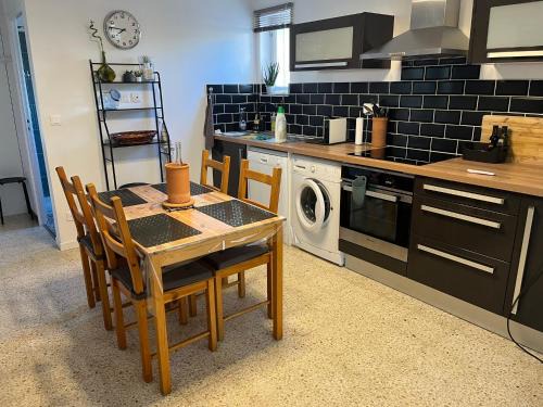 La Ciotat Apartment | New Appartement RDC de Villa 60 m2 proche plage