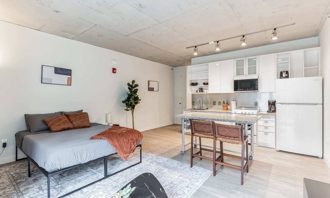 Downtown Cleveland Apartment | New Build Studio Apartment at Skyline