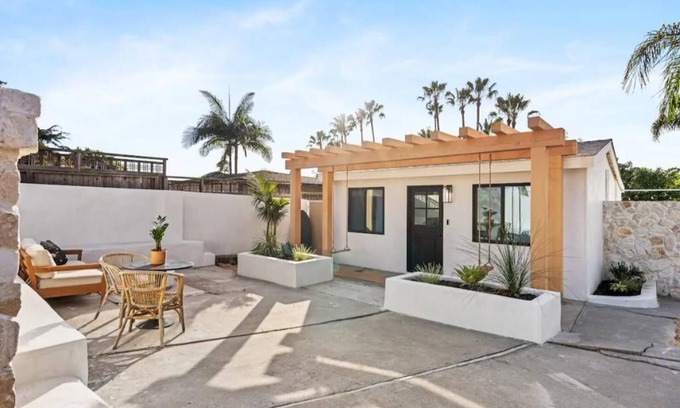 Encinitas House | NEW Coastal Casita - Your Rad Cali Getaway