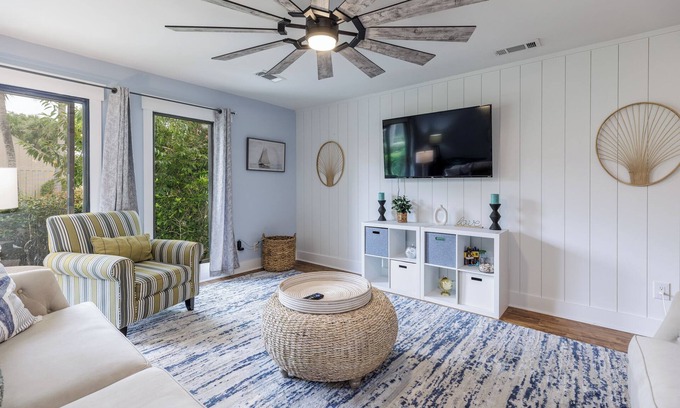 Palmetto Dunes Condo | NEW! Coastal Family Villa w/Private Patio, BBQ, Bikes - Pet Friendly!