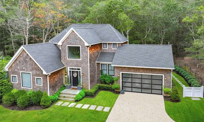 North Sea House | New Construction full of amenities