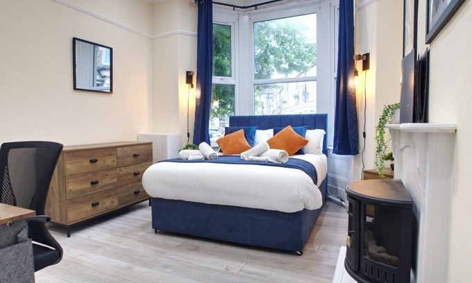 Morecambe Apartment | New! Cosy 1 bed Apartment - Business & Leisure