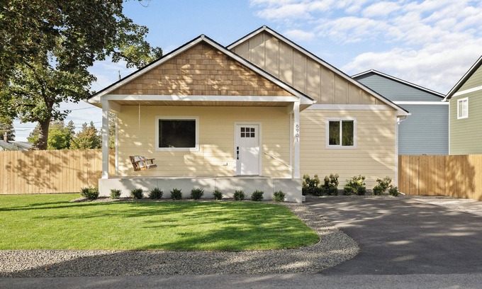 Spokane House | New! Cozy Cottage in Spokane Valley