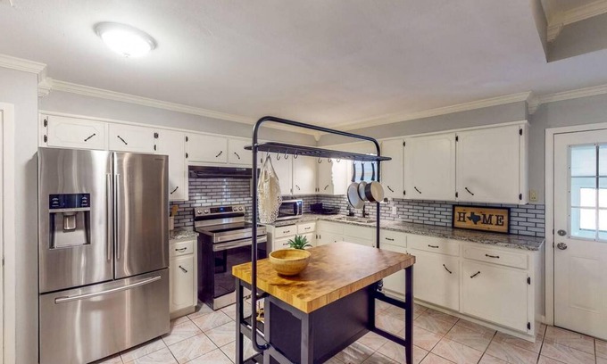 Waco House | New Cozy Home 10 Min to Magnolia and Baylor